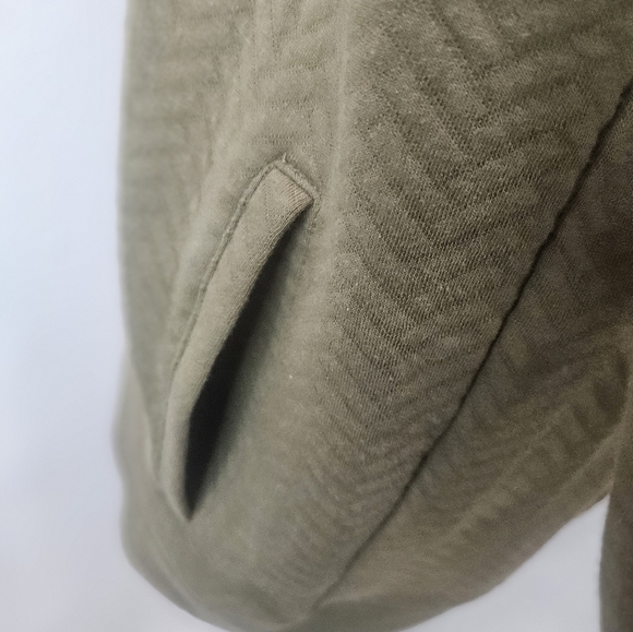 Banana Republic quilted full zip sweater - Picture 4 of 8